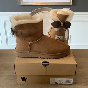 NIB UGG suede bow mini boots.  Size 6